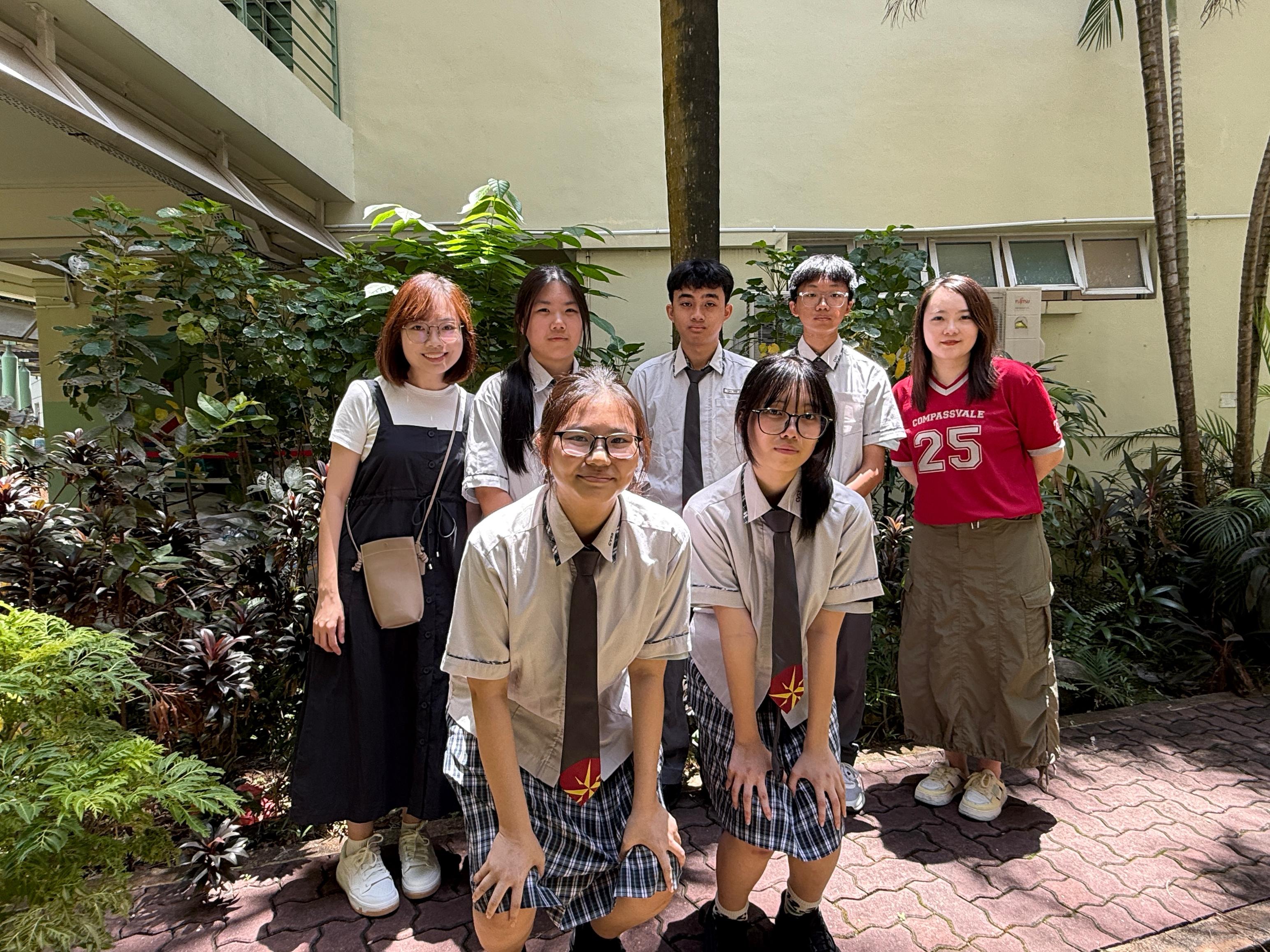 Students interviewed the dedicated nurses from the Palliative Ward